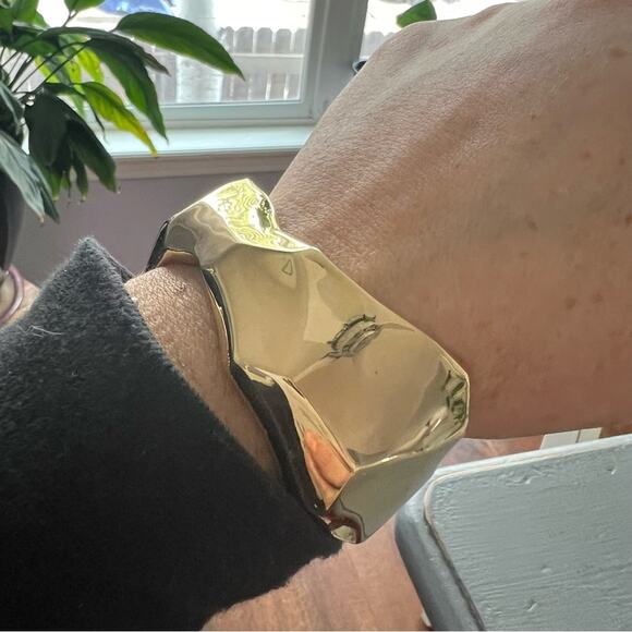 Robert Lee Morris Brass Cuff Bracelet - Picture 10 of 11